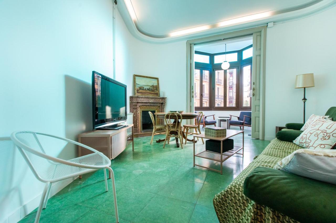 Piso para Grandes Grupos Barcelona Bagian luar foto