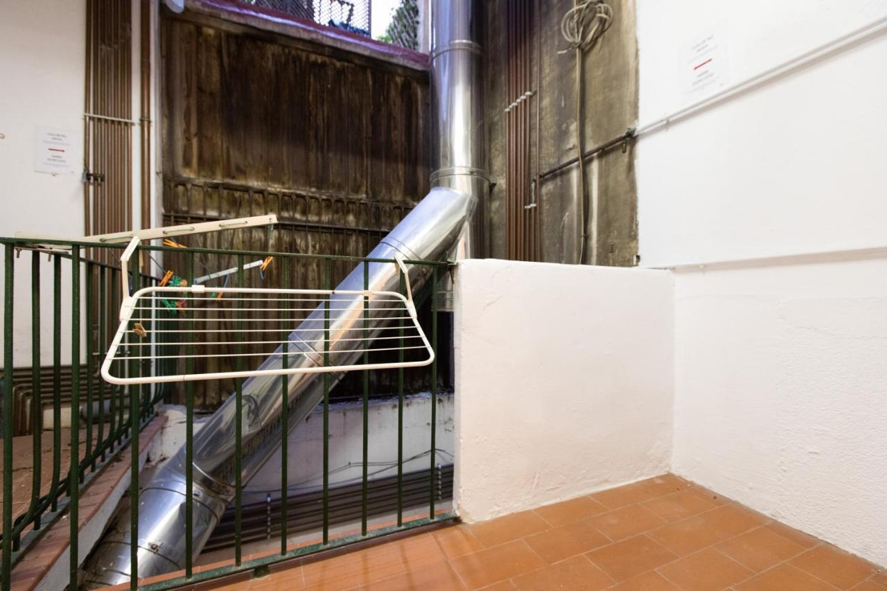 Piso para Grandes Grupos Barcelona Bagian luar foto